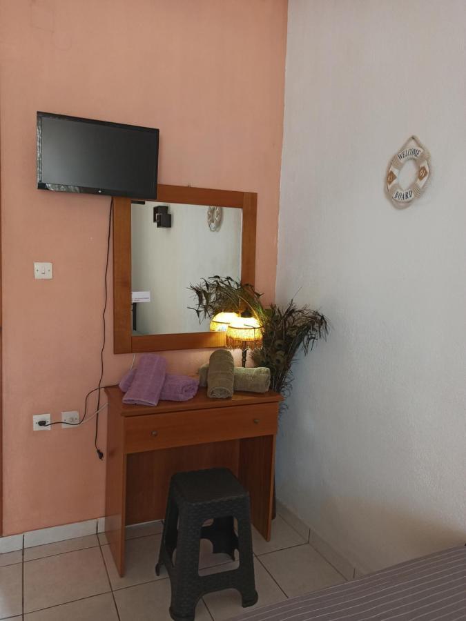 Eleni Antonouli Rooms Kokkino Nero Bagian luar foto