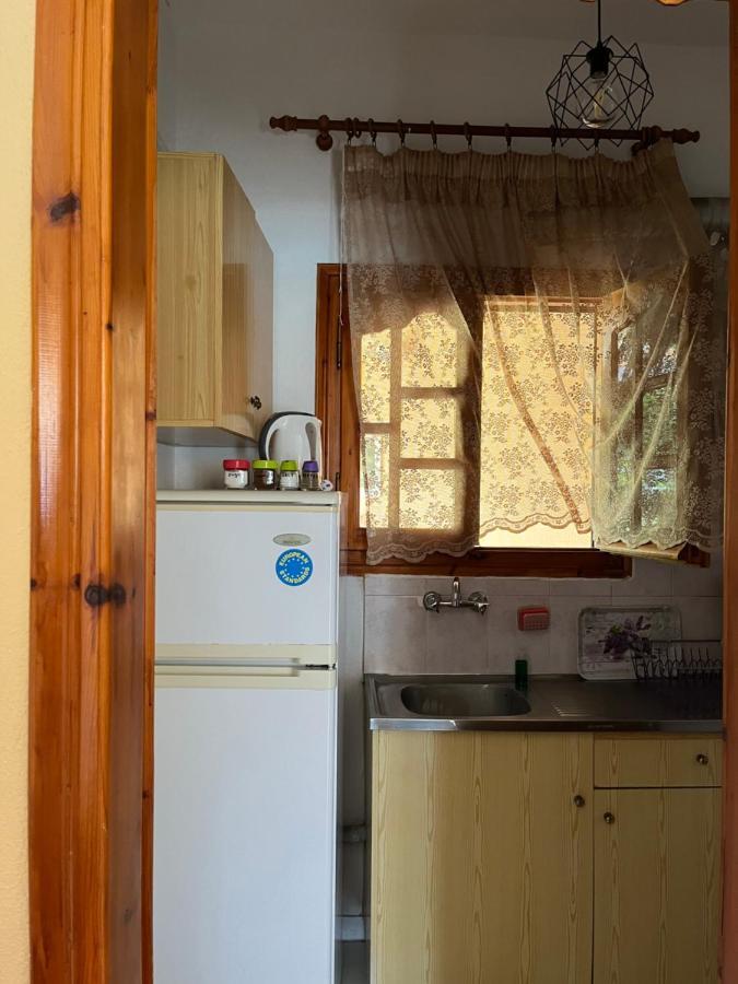 Eleni Antonouli Rooms Kokkino Nero Bagian luar foto